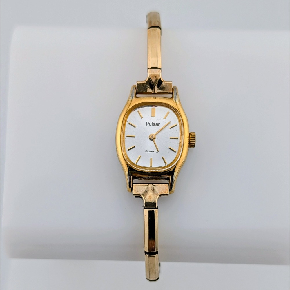 Vintage Pulsar Y590-5100 Gold-Tone Petite Women's Quartz Watch 16mm Expansion